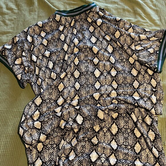 Dressed in Lala Frankie Oversized T-Shirt Dress in Cobra M - Picture 3 of 4